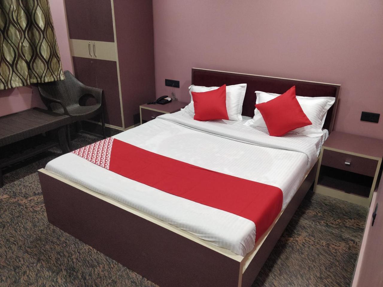 Oyo 16871 Anant Home Stay Шиллонг Экстерьер фото