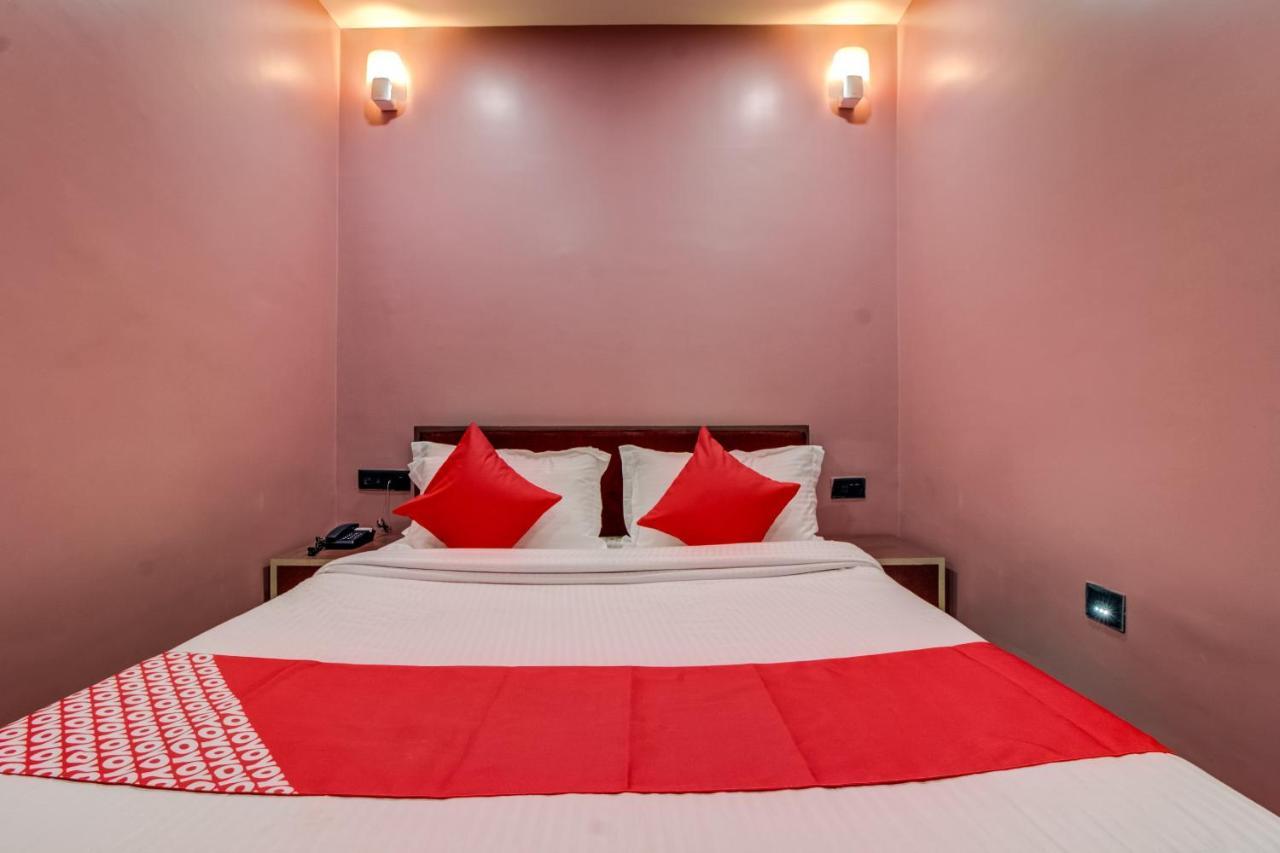 Oyo 16871 Anant Home Stay Шиллонг Экстерьер фото