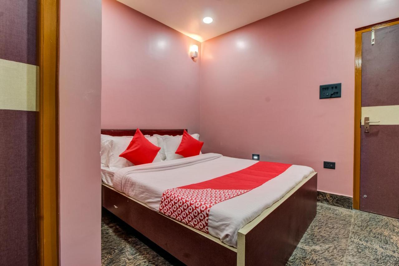 Oyo 16871 Anant Home Stay Шиллонг Экстерьер фото